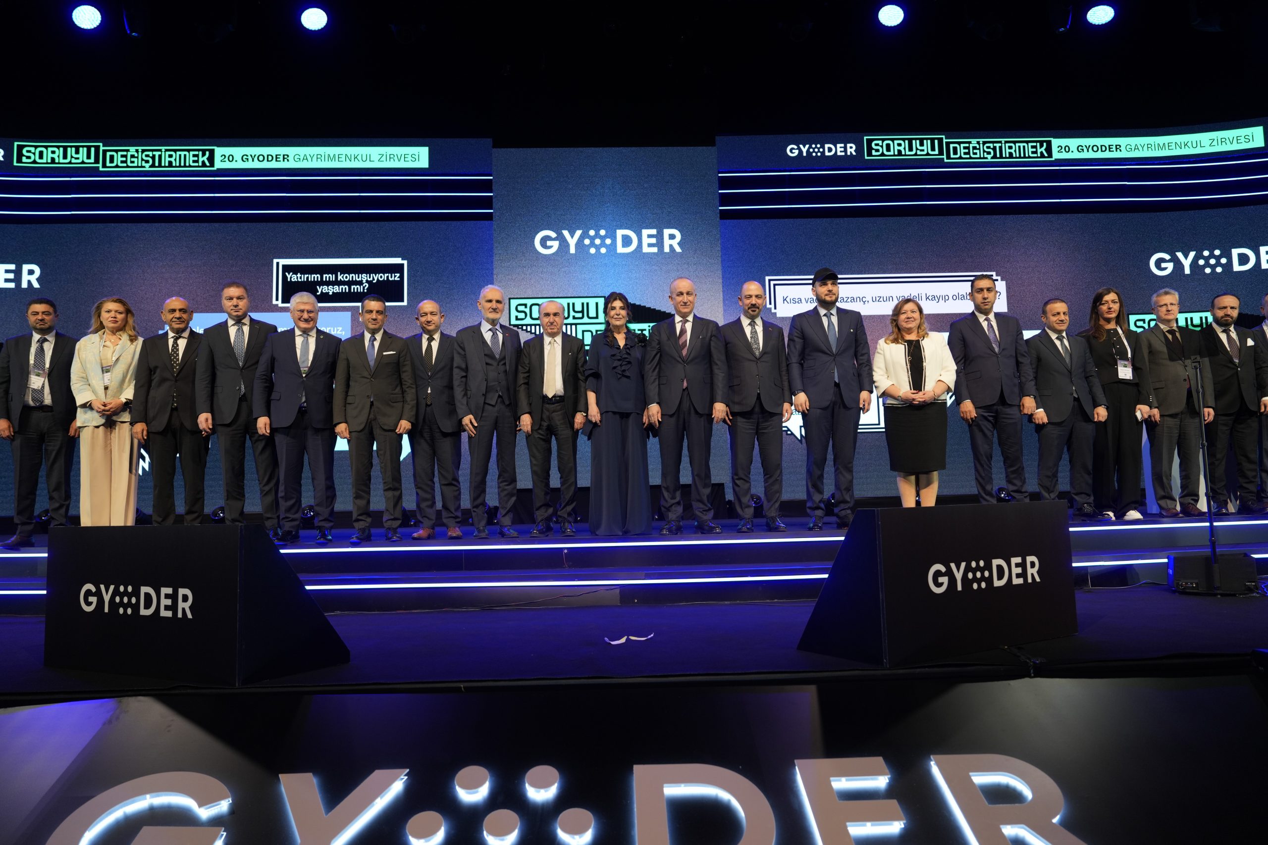 Impactful Dialogue at 20th Real Estate Summit: Industry Leaders Unite on Key Issues