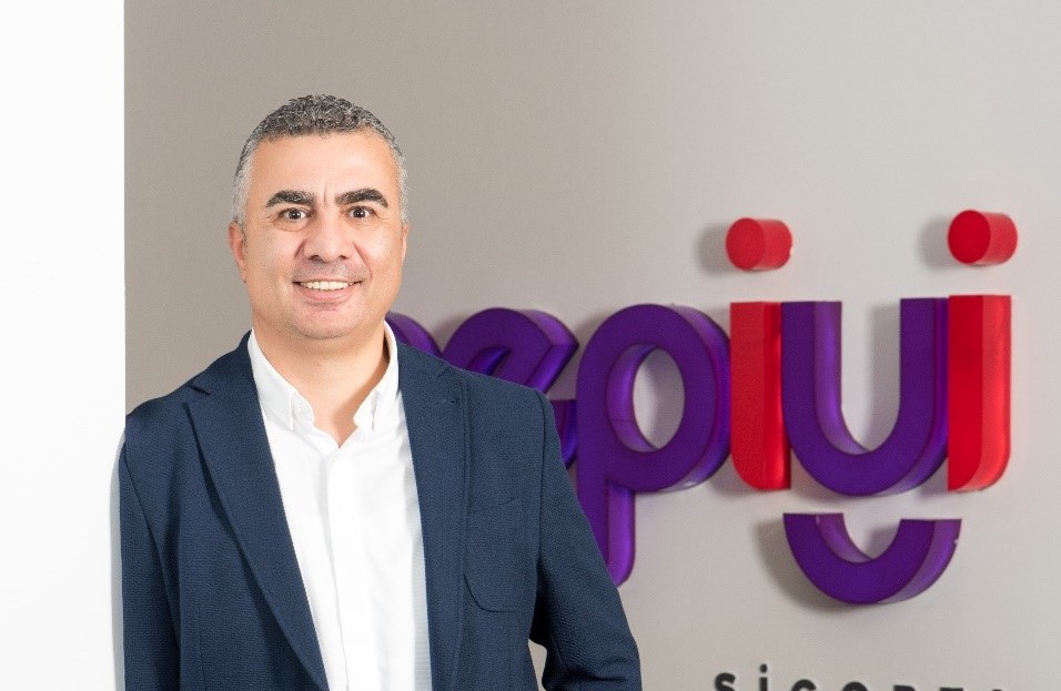 Hepiyi Sigorta meets with 400 agents in izmir